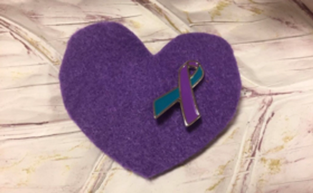 新作ピンバッジ