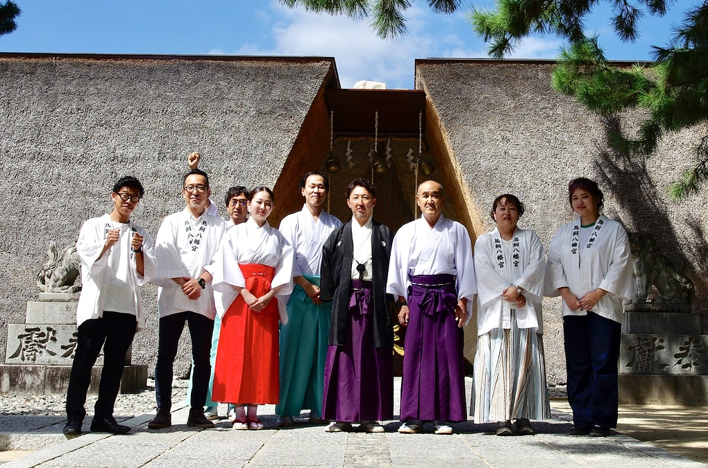 みなさま、改めまして。鳥飼八幡宮でございます。