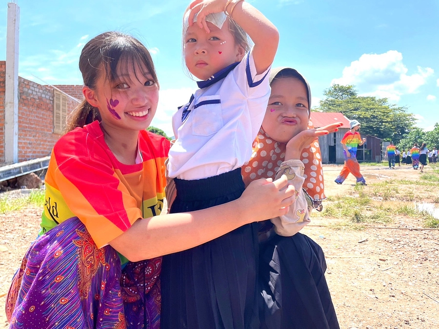 「私にとってのONELIFE」  8代目 国際局　浅沼千穂