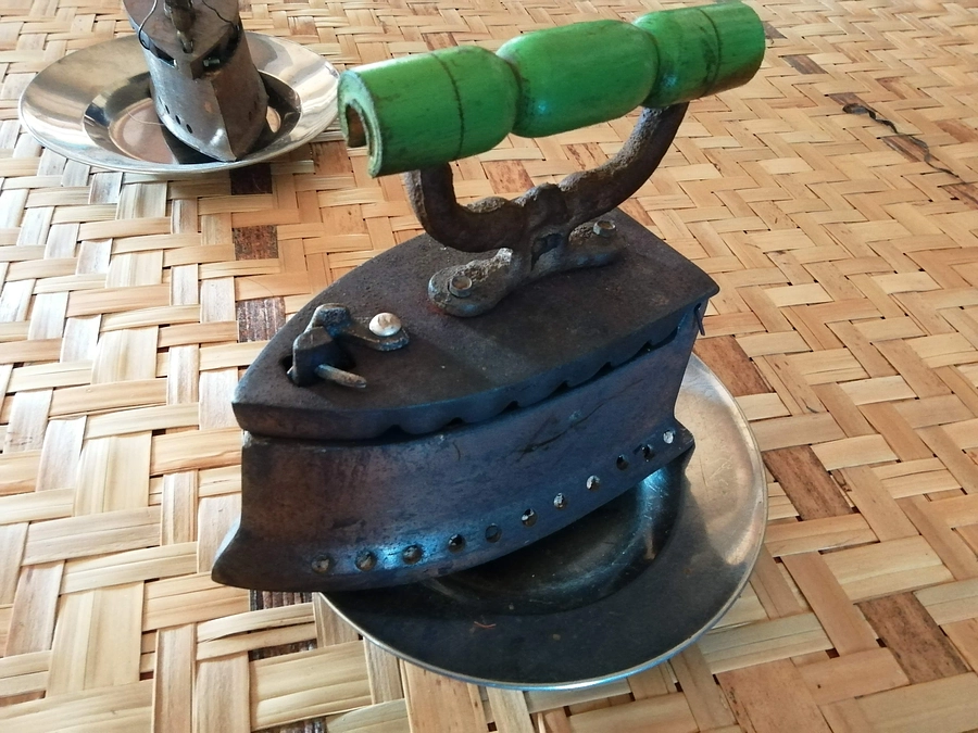 女性の未来をつくる裁縫訓練の様子