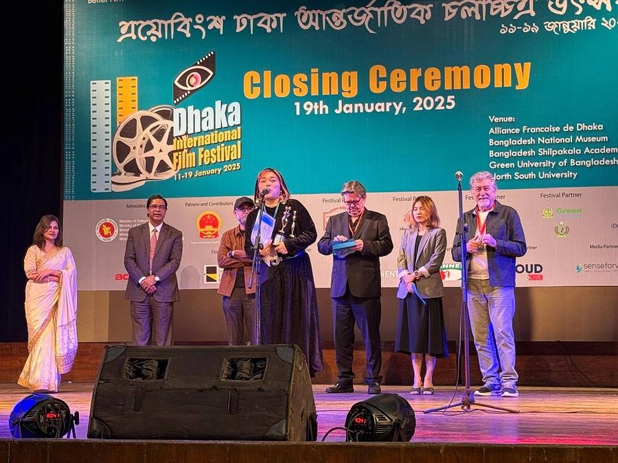 バングラデシュ ダッカ国際映画祭 にて、『カオルの葬式』が 最優秀脚本賞 をいただきました✨