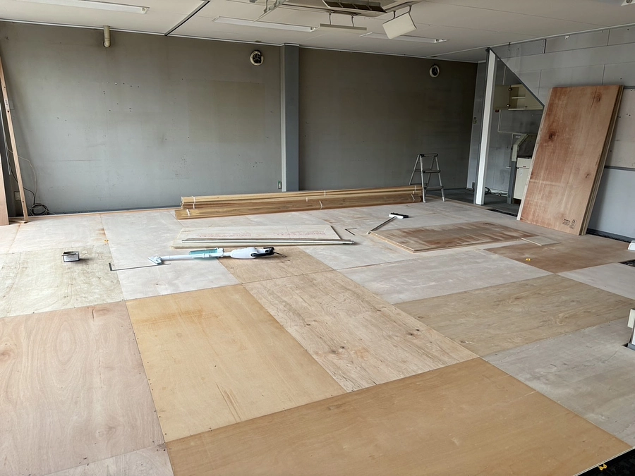 7月に入り、着々とスタジオ改装が進んでおります！