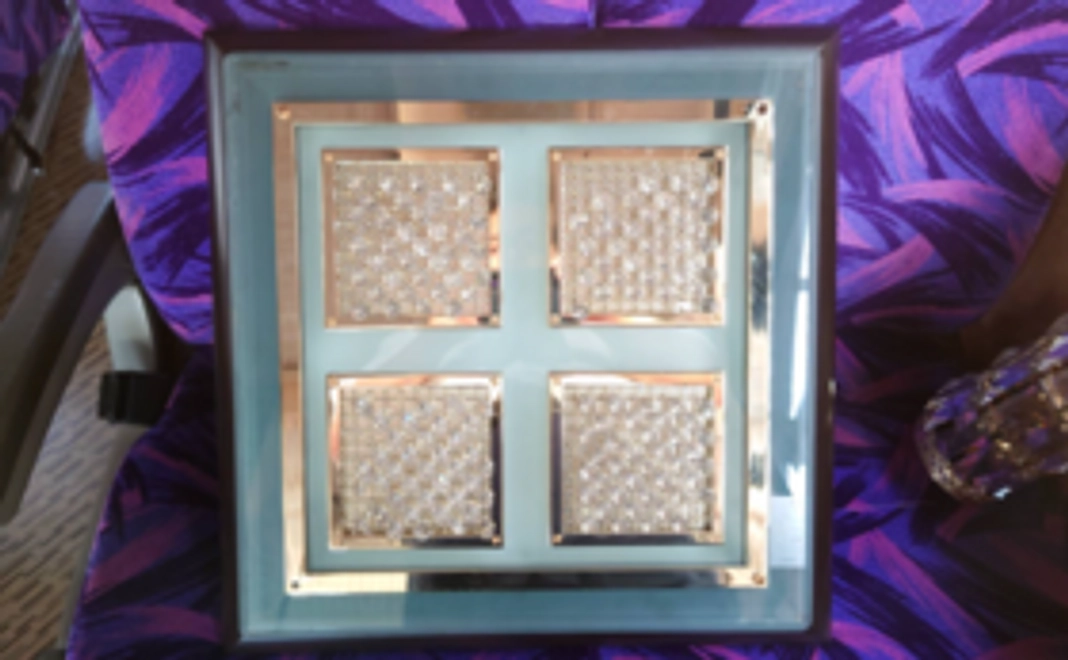 NEW【貴重な逸品】バス廃部品（天井灯）