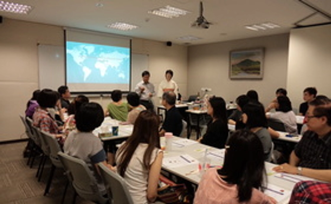 国内で開催される文化講座に参加頂けます