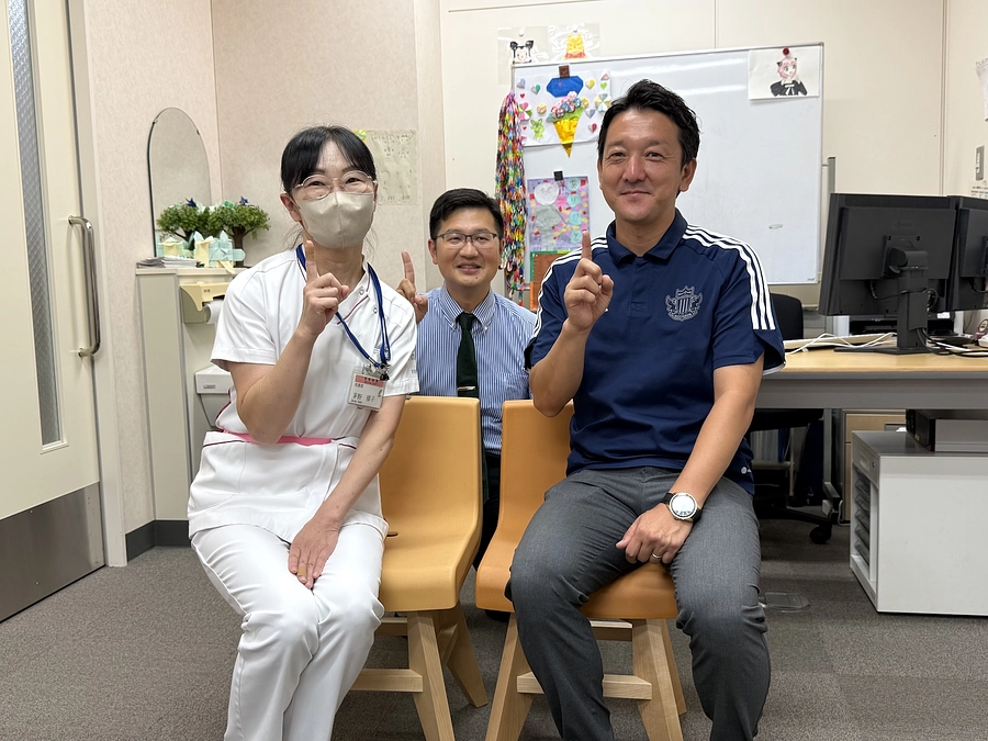 信州大学医学部附属病院にアップサイクルチェアを寄贈しました