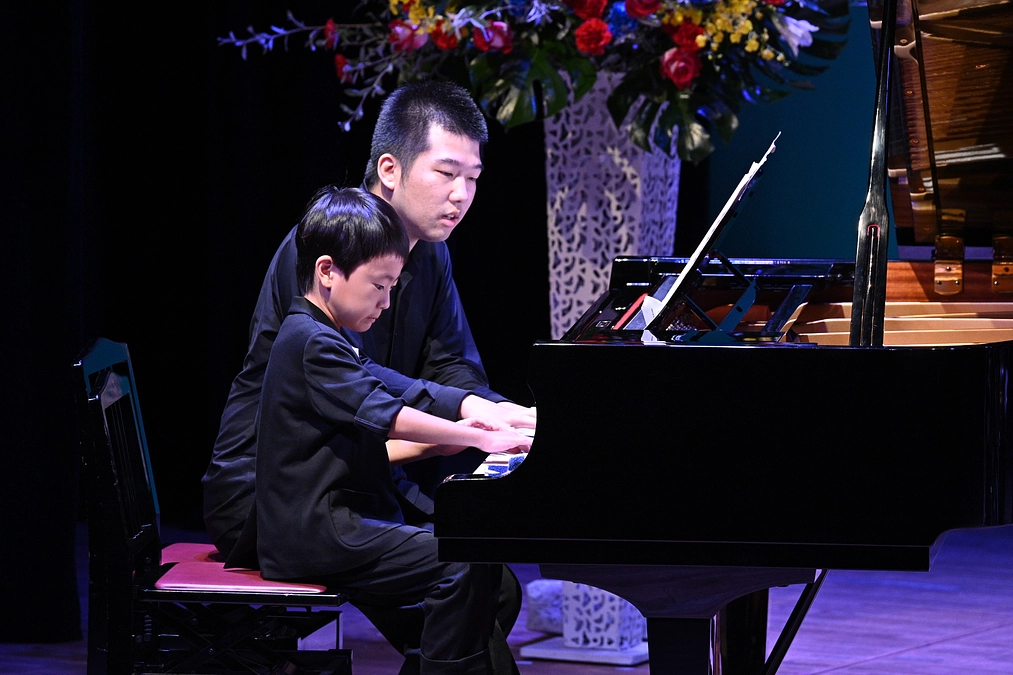 北村明日人さんがクリスタルPianoコンクール入賞者記念コンサートに連弾にて出演！