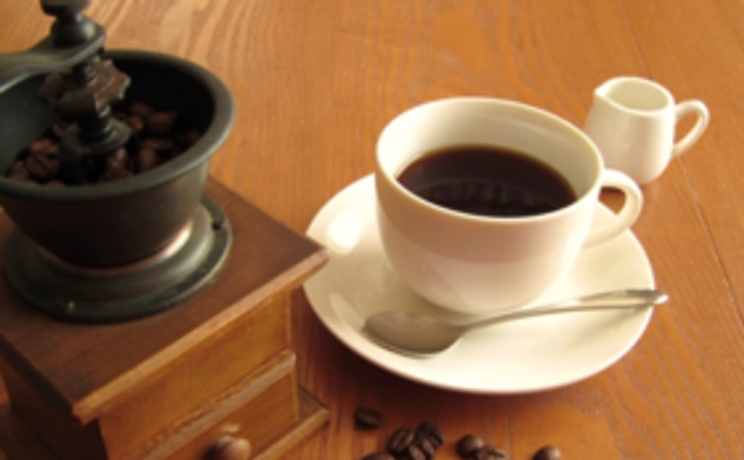 【emmy café】ドリンクバー、ランチ無料券