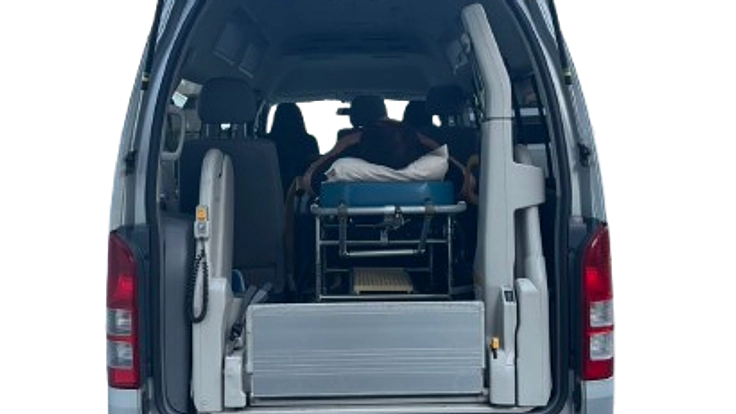 介護タクシーで寝たきりの方のストレッチャー移送費用に補填したい。