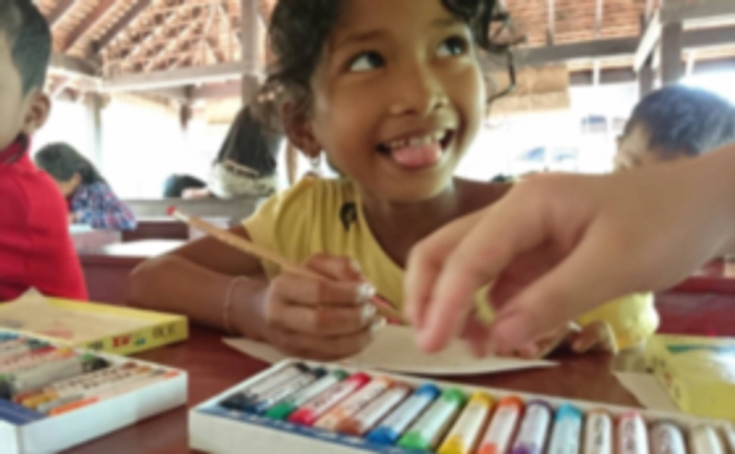 バイヨン中学校の生徒から 感謝の絵手紙をプレゼント！