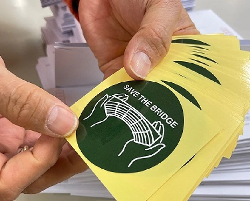 返礼品進捗状況①控除証明書とステッカーを郵送しました　