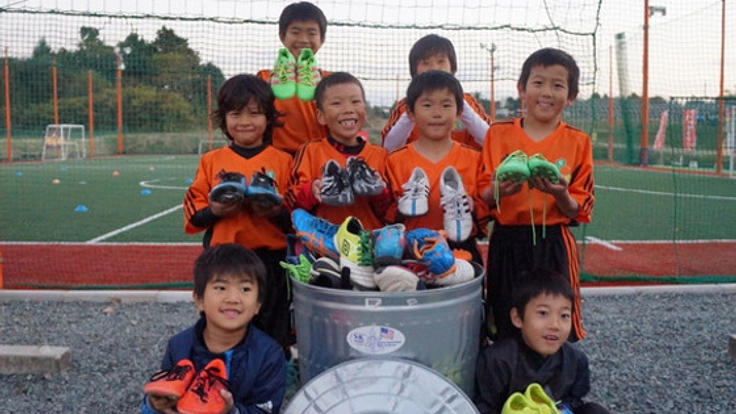 不要なシューズをプレゼント！名付けて、『ナイスパス運動』！