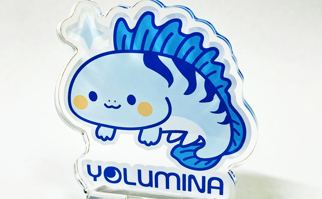 YOLUMINAの1年間無料権＋アクリルスタンド