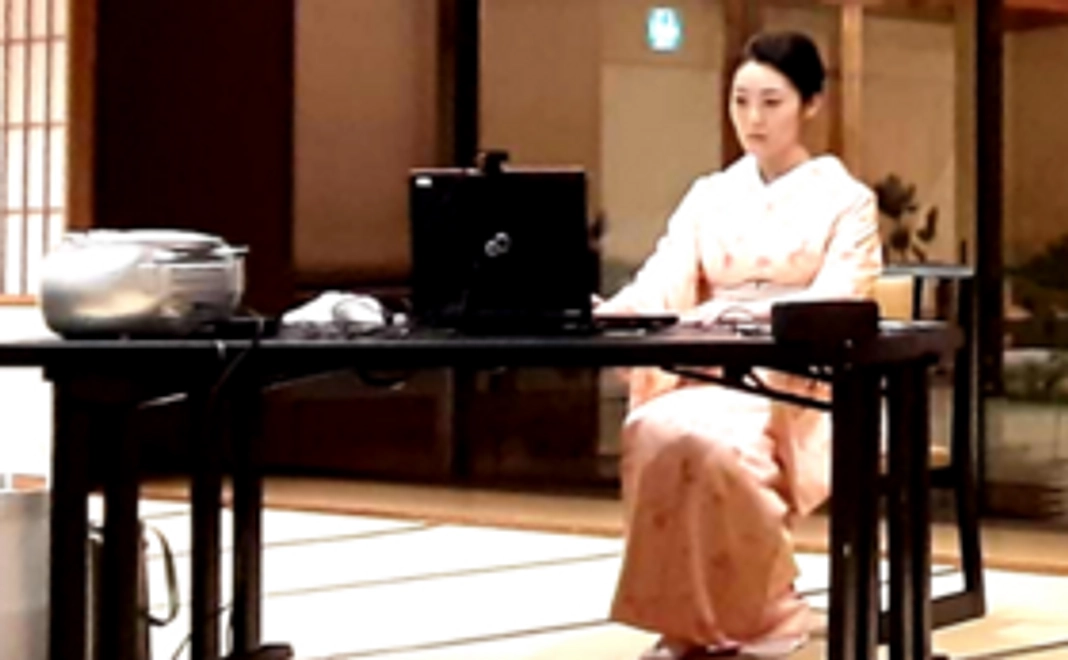 お座敷遊びの作法を芸妓からオンラインで手ほどき（ZOOM等）