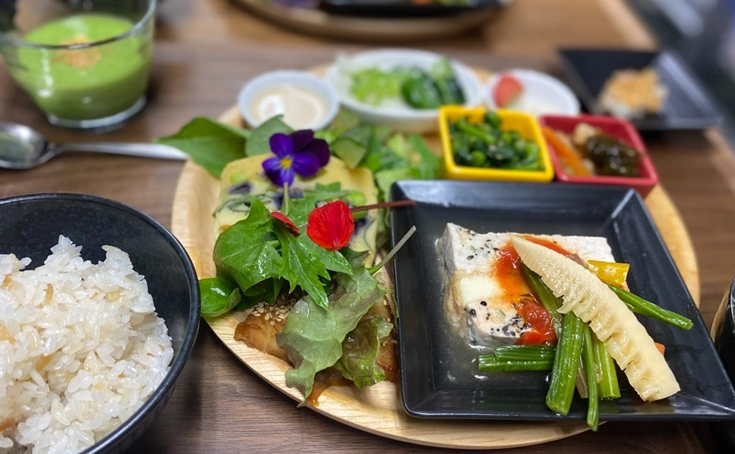 『畑とキッチンカフェ』ランチ2名様優待券  「有効期限：発行日から6ヶ月内」