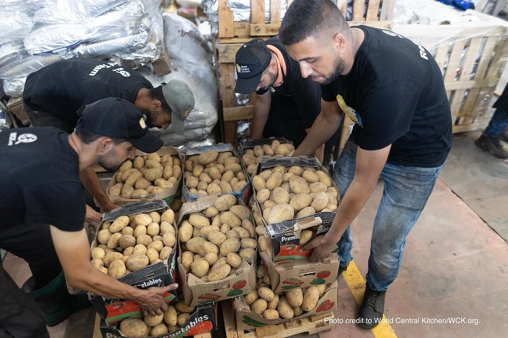 炊き出しのための食材を購入しました