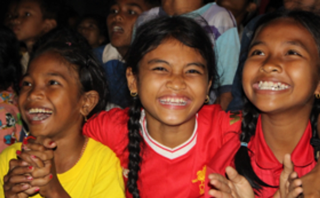 【みなさんの応援で花火の数が増える!】3号玉を打ち上げ