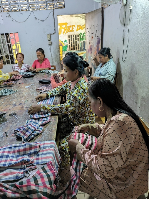 活動日３日目　科学教室補足２　テーブルランナー作り　