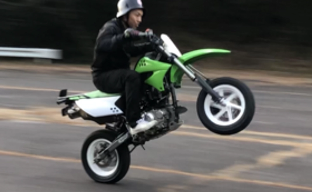 活動内容をYouTubeにて報告。走行会など開催を考えております