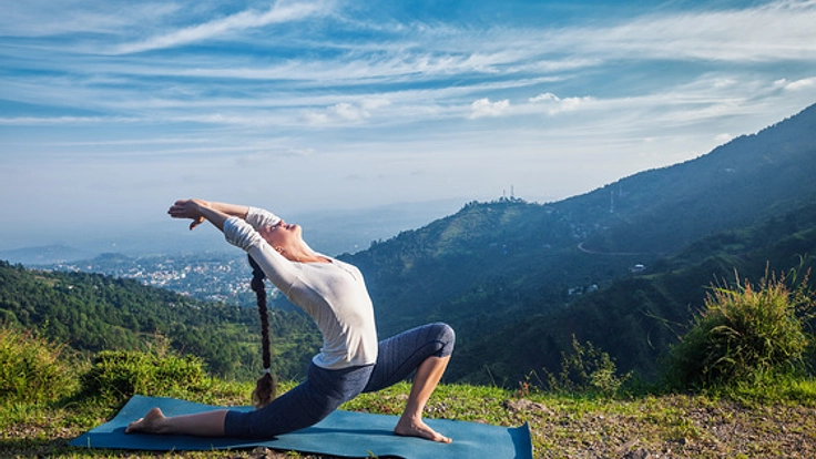 大自然に囲まれた長野県白馬村に北アルプス初！ヨガセンター設立