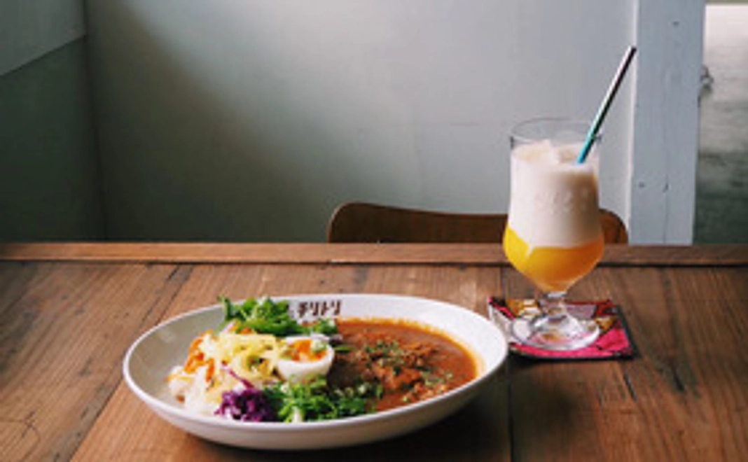 CHILITOLI自由食堂お食事権(お好きなカレー+ドリンクセット)