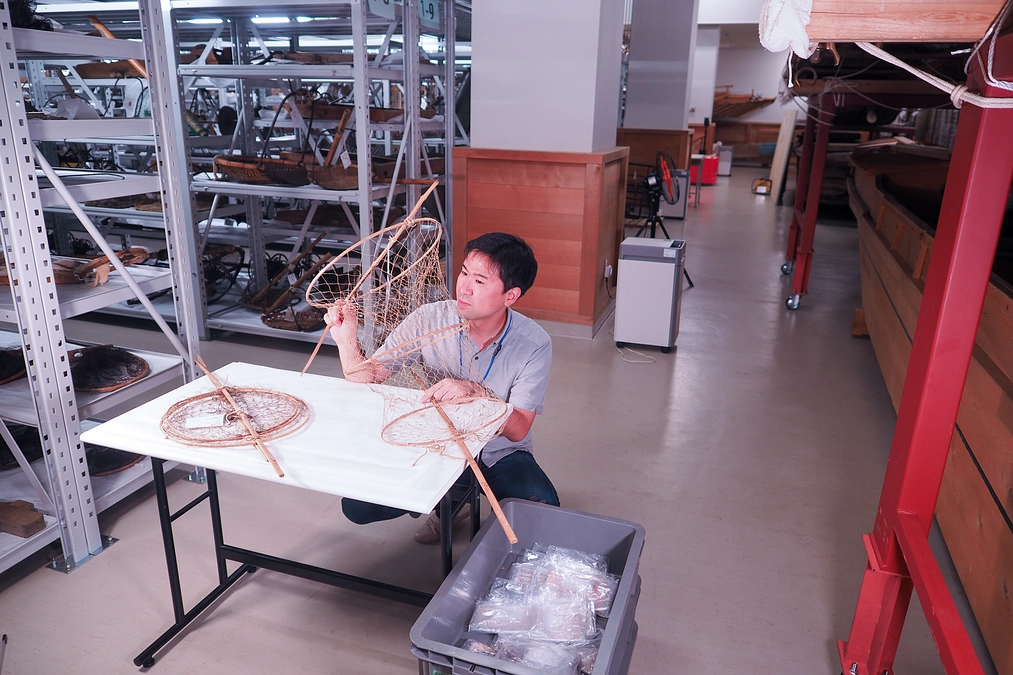 学芸員のお仕事紹介！　民俗学　加藤秀雄　～貴重な民俗資料を後世に伝える～