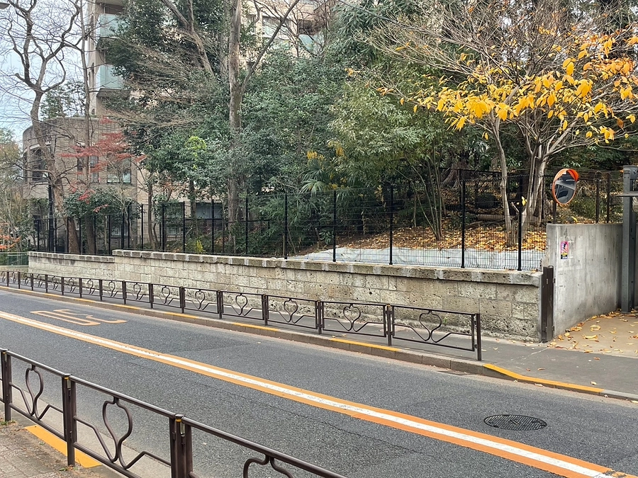 銅御殿　大谷石塀の工事完了のご報告