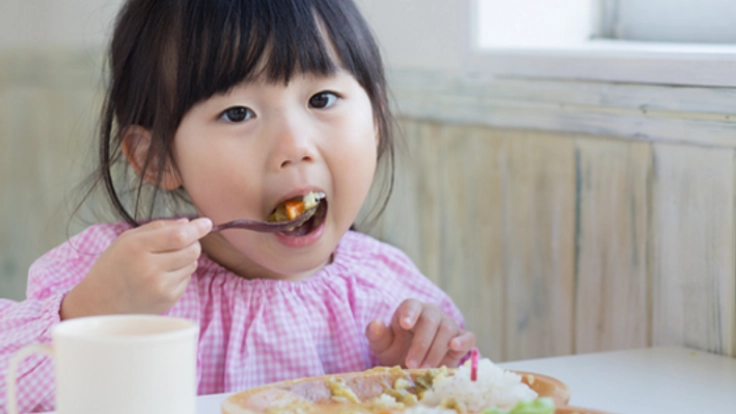 誰もが食事に困らない社会の実現を。より多くの方に食を届けたい