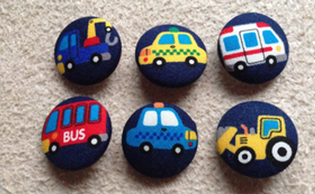 障害者作のくるみボタンゴム２個（男の子向け）＋感謝のメッセージカード