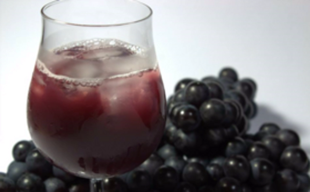 濃厚スチューベンジュース１本＆青森四季風景ポストカード 