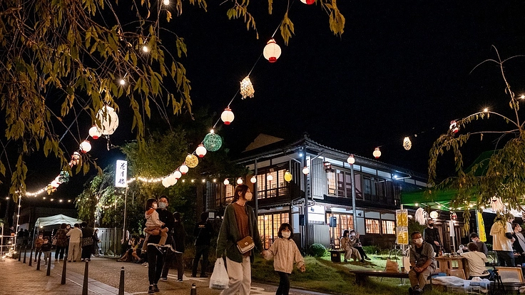 夜市を開催して勝山市の夜のまちに賑わいを創出したい！