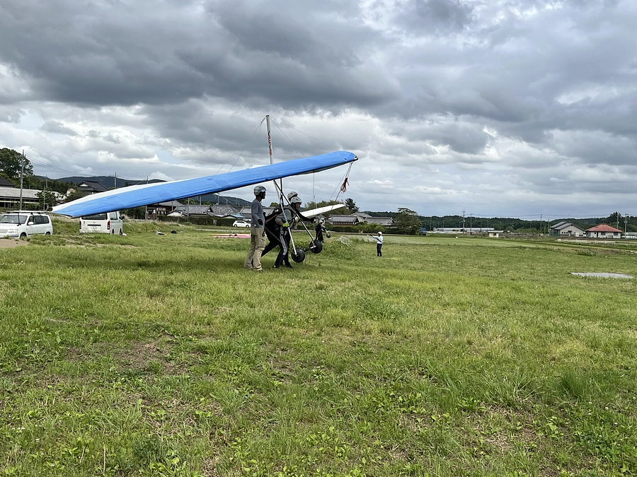 パイロット、飛行訓練開始！