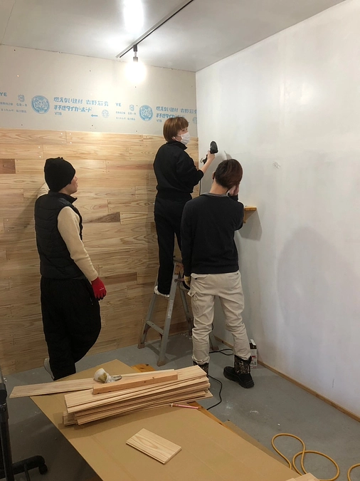 皆様に応援頂きながら改装を進めました。