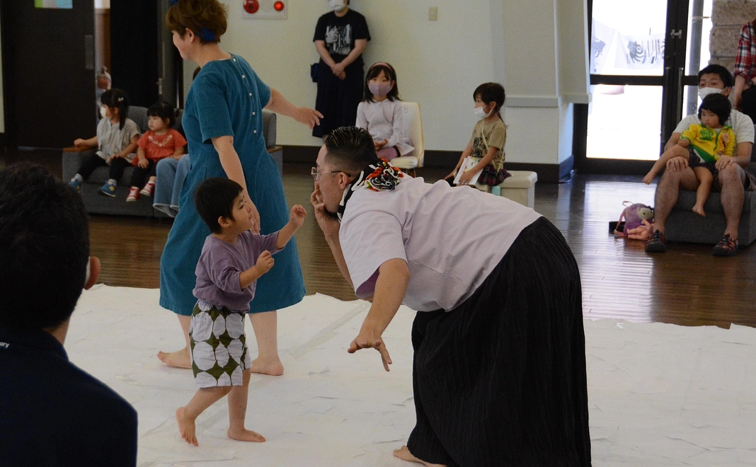 (ありがとうコース)活動状況や報告のメールをお送りします。