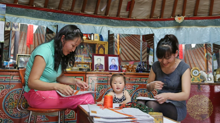 モンゴルのシングルマザーを支えるアパレル”HUSUG” 日本進出へ