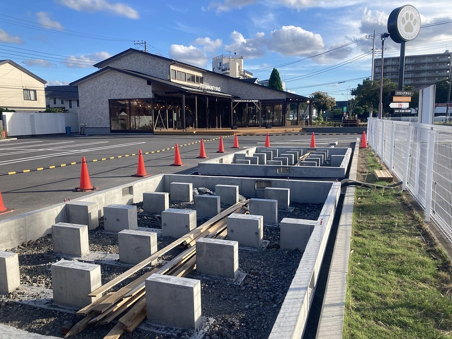 大規模な基礎工事から