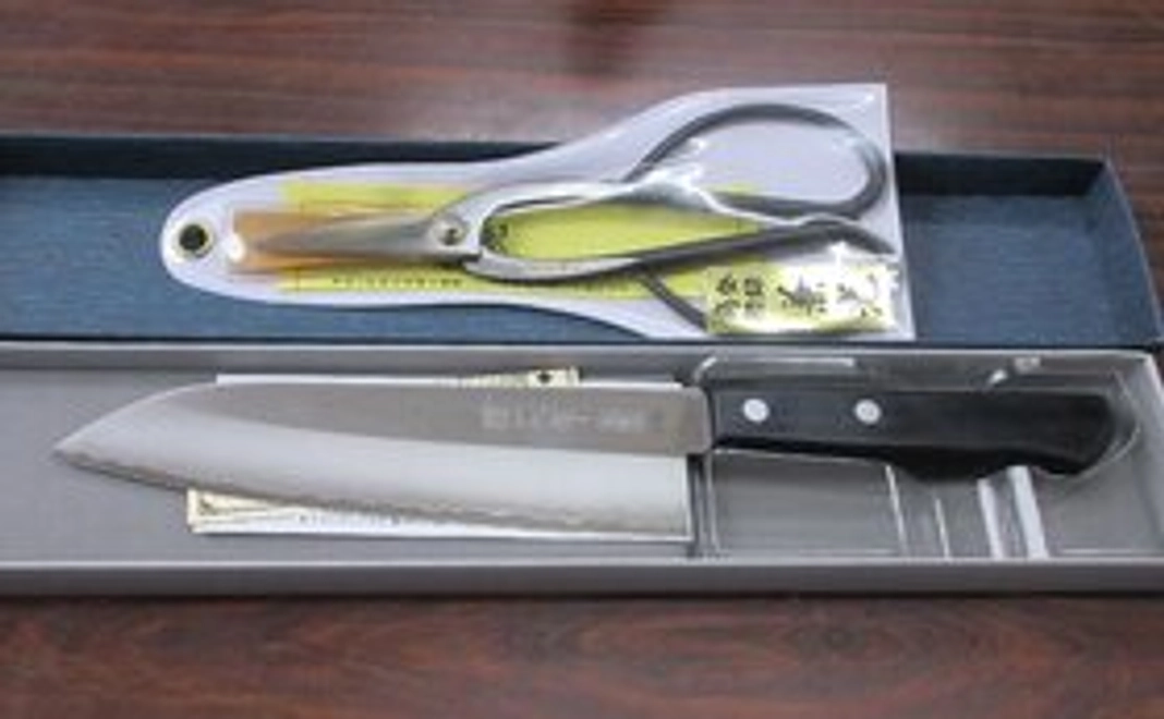 関の刃物の切れ味を楽しんでみてください。