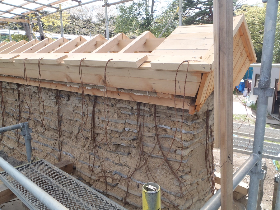 土塀の中は、どうなっているのでしょうか？