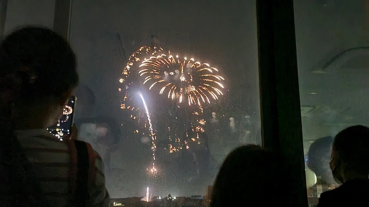 闘病中の子供たちに贈る、笑顔いっぱいの「ゆめ花火2025」