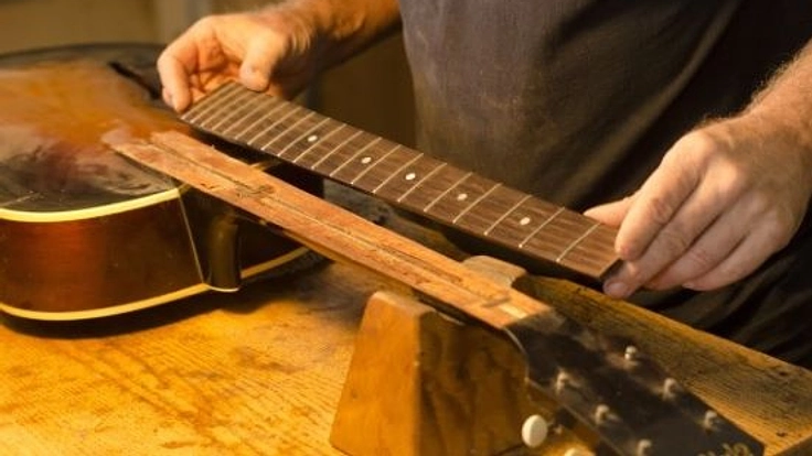 ギタークラフト・リペアの職人になるために専門学校で学びたい
