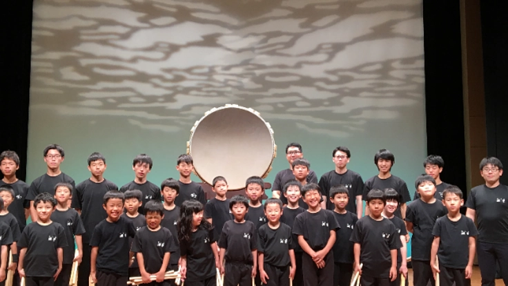 穴の開いた和太鼓の革を張り替えたい！【和太鼓 湖響】