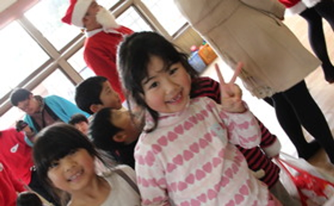 子どもたちの写真、現地の様子写真のレポート