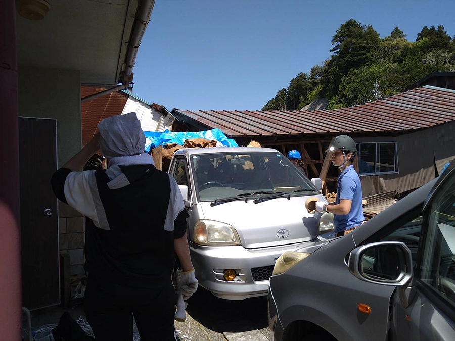 碁笥の材料の片づけを手伝って頂きました