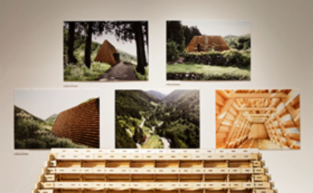 パトロンコース①まれびとの家ができるまでをまとめた冊子