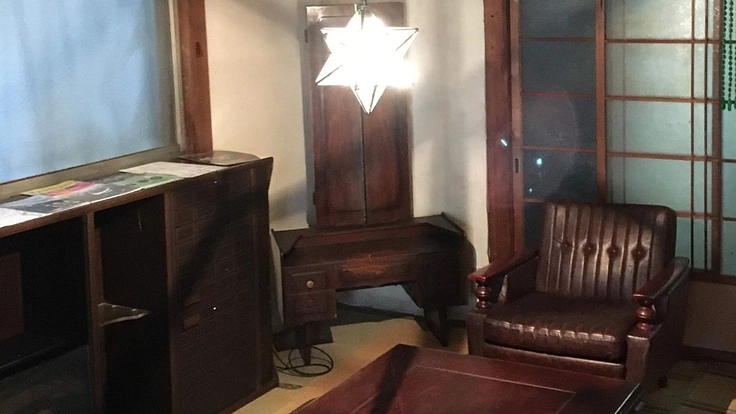 古民家を改築して、居場所のない人達が集まるブックカフェを作りたい