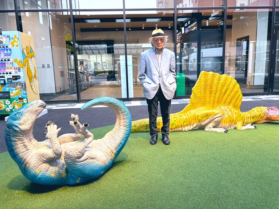 本日12時より生配信！