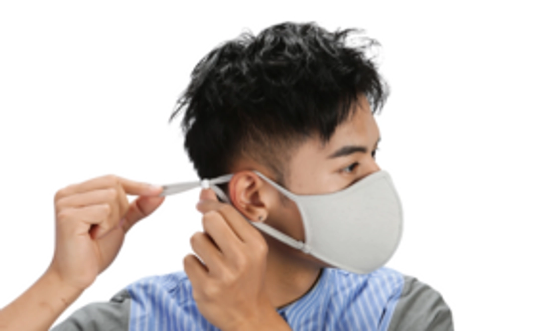 抗ウイルス・抗菌加工4層フィルター高機能マスク×4枚