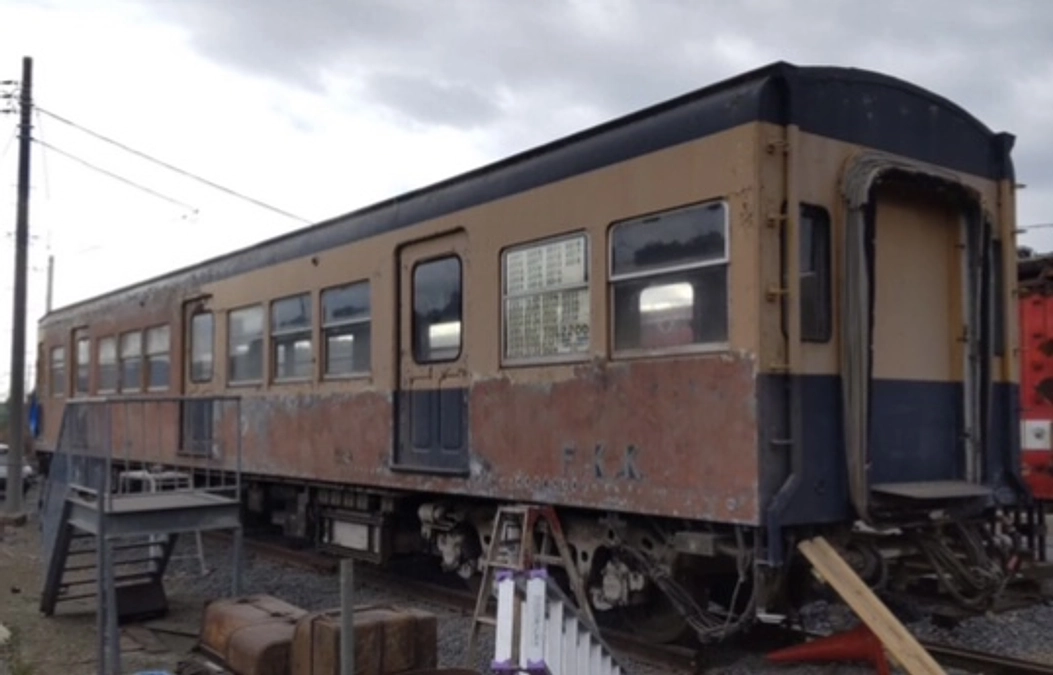 【速報】2200形デハ2212号(首都圏電車区)の整備に着手しました。