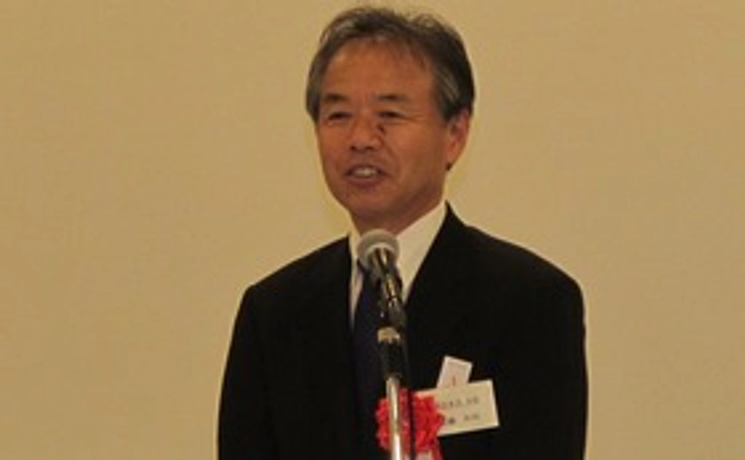 感謝のメールをご寄付を頂いた方に差し上げる。