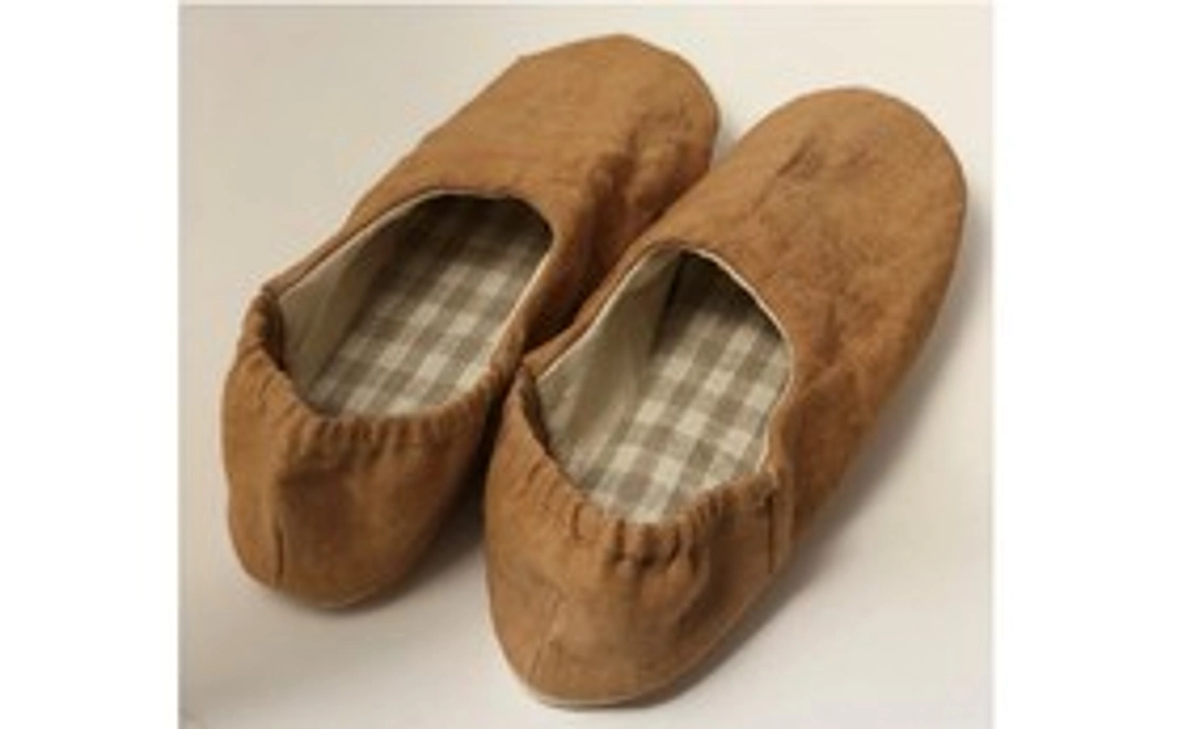柿渋染で作ったハンドメイドのルームシューズ