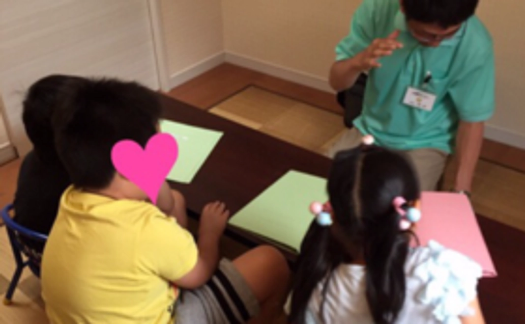 缶バッジ&クリアファイル&こども達作の小物1点セット!